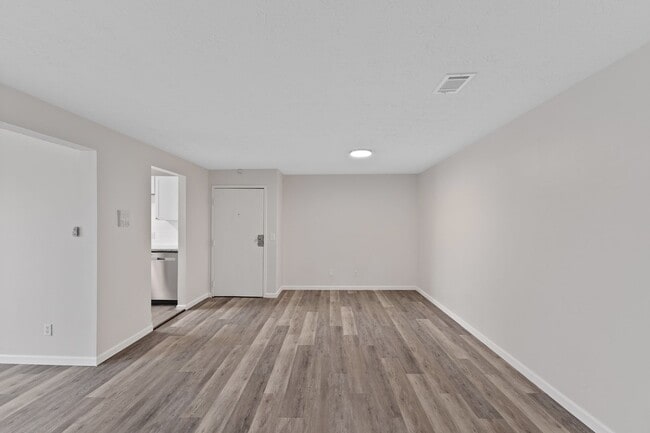 Interior Photo - The Wimbledons