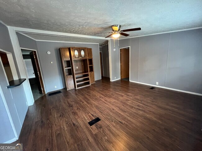 Building Photo - 481 Prather Bridge Rd