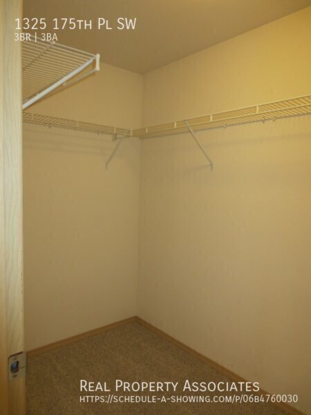 Building Photo - 1325 175th Pl SW