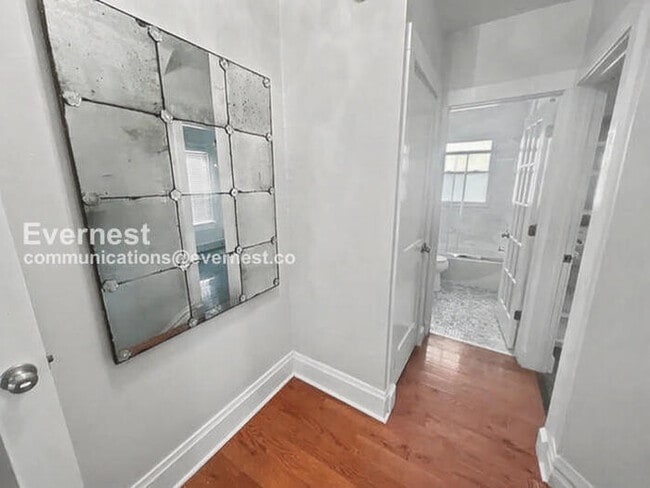 Building Photo - 430 Morrison Ave