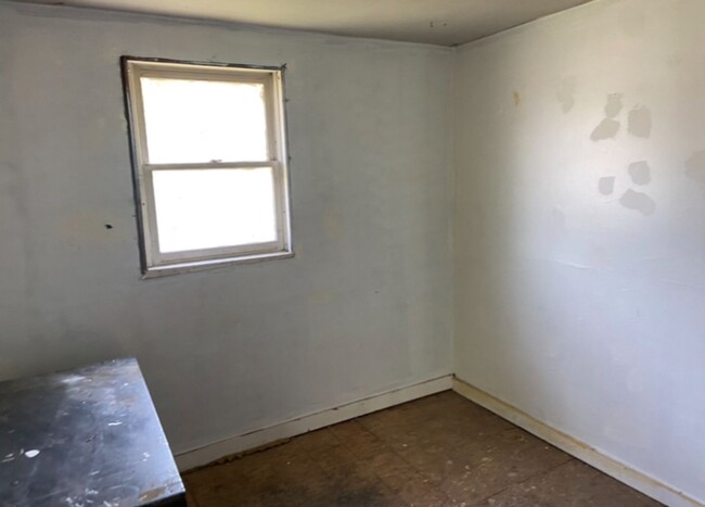 Building Photo - COMING SOON! Investment Property! - $390 M...