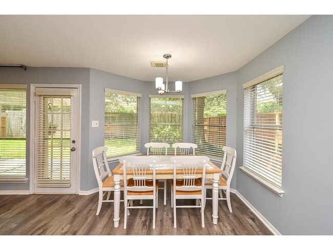 Building Photo - 6111 Dove Fern Ct