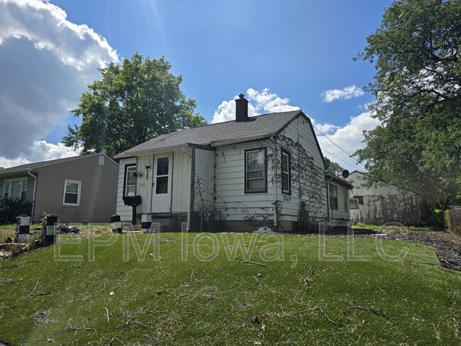 Primary Photo - 634 Englewood Ave
