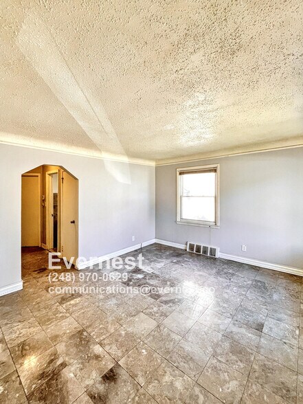 Building Photo - 6901 Heyden St
