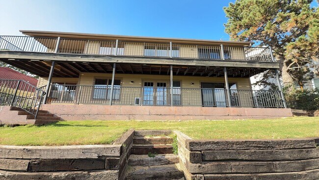 Building Photo - Welcome home to breathtaking views in this...