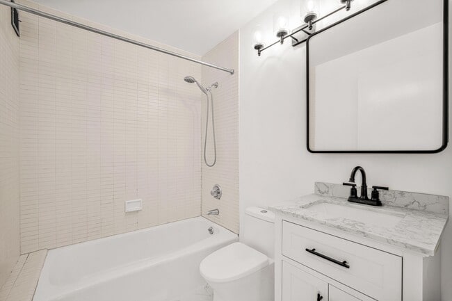 Building Photo - 1255 5th Ave