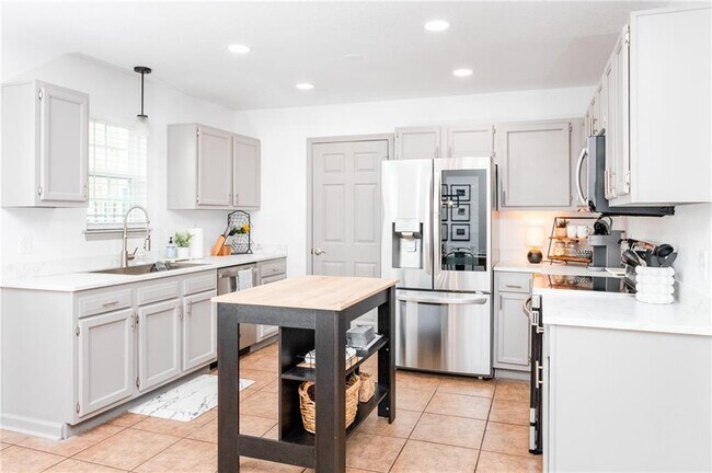 Building Photo - 1975 W Deane St