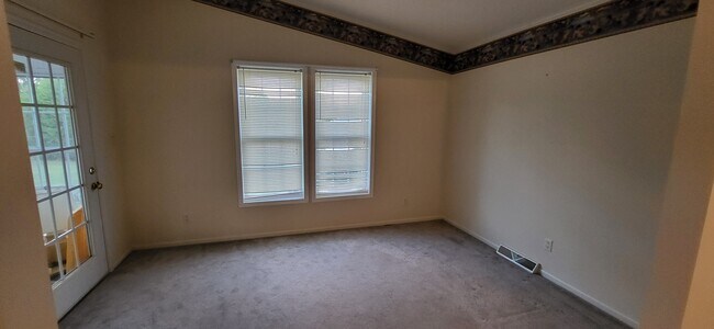 Building Photo - 338 Hicks Farm Rd