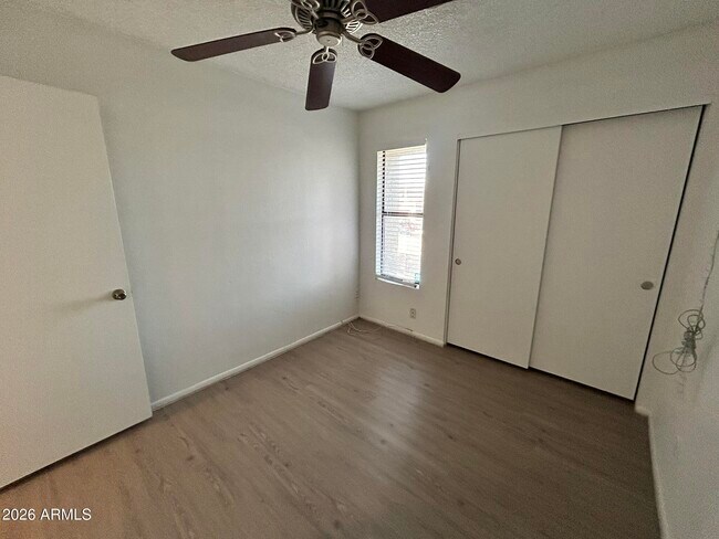 Building Photo - 2040 S Longmore