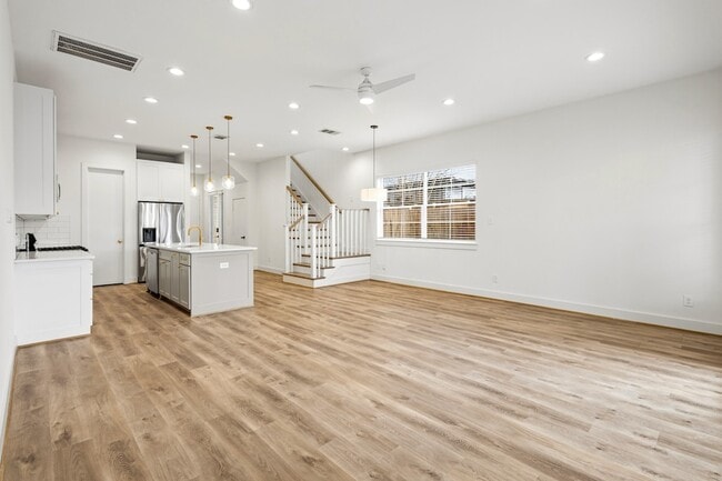 Building Photo - 1007 Mount Auburn Ave