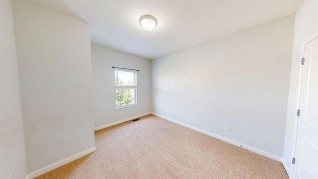 Building Photo - 5597 Lantos Rd