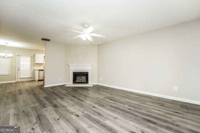 Building Photo - 6783 Mahonia Pl