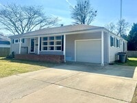 Building Photo - Beautifully Updated Ranch Home