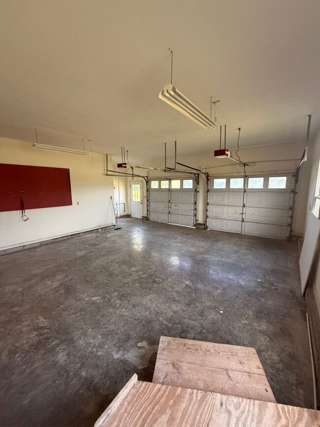 Building Photo - Historic Southern Estate on 127 Acres with...