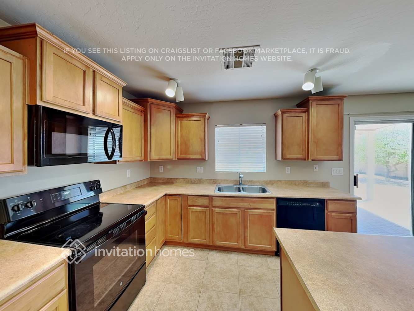 Building Photo - 2281 E San Manuel Rd