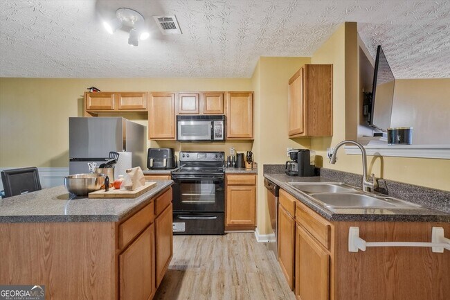 Building Photo - 2870 Vining Ridge Terrace