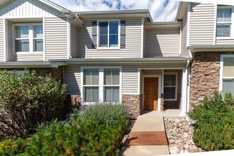Building Photo - Townhouse in Desirable Stetson Hills Area in Colorado Springs