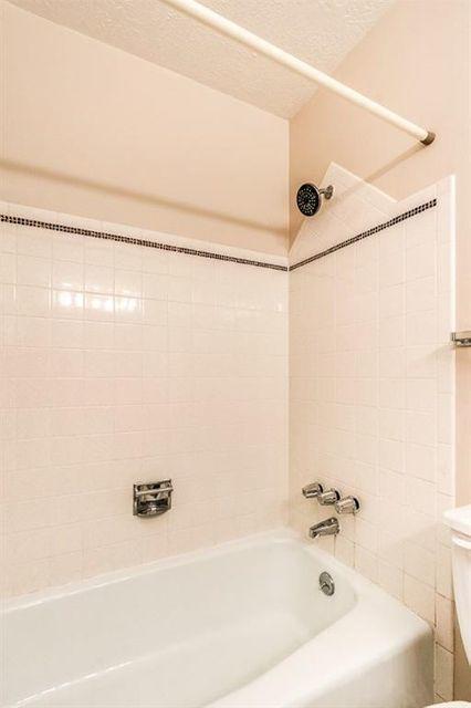 Building Photo - 4753 Fairbanks Dr