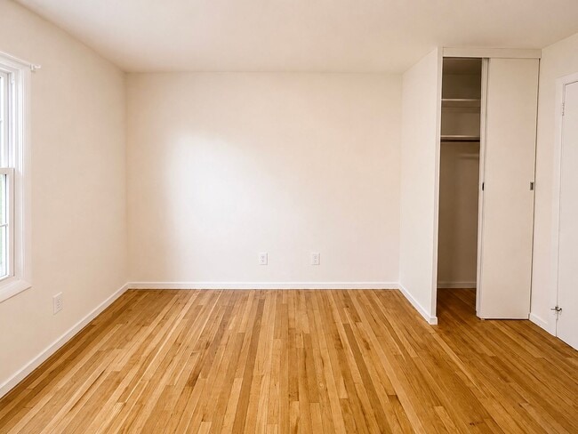 Building Photo - 3 Bed 1 Bath Rental in Rome NY