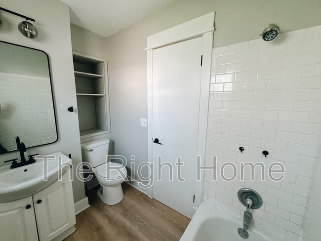 Building Photo - 2519 S 12th St