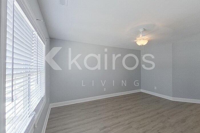 Building Photo - 3708 Oak Leaf Wy