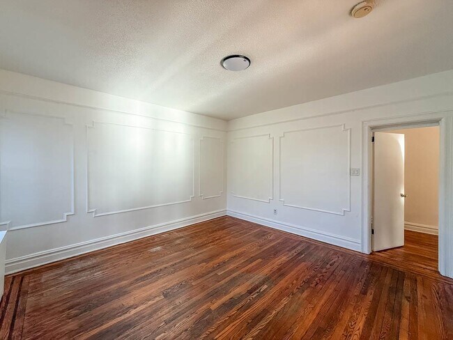 Building Photo - 36 Duncan Ave