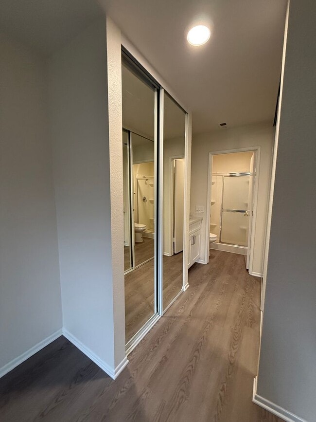 Building Photo - Terrific 2Br/2Ba Condo in Terra Vista II