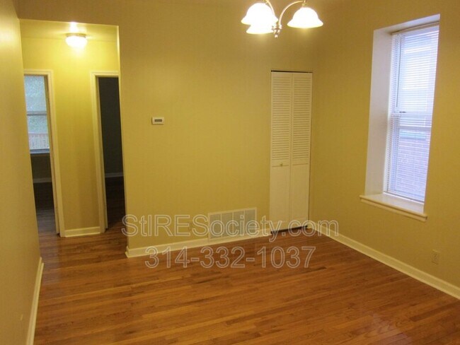 Building Photo - 3827 Shenandoah Ave