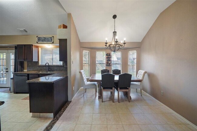 Building Photo - 10035 Red Wolf Ln