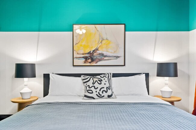 Building Photo - 3545 N Janssen Ave