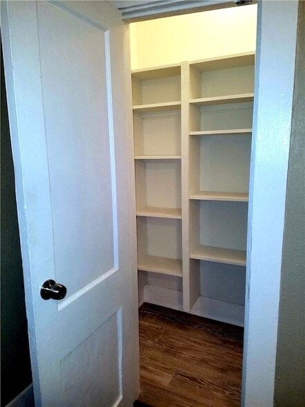 Building Photo - 5736 Worth St