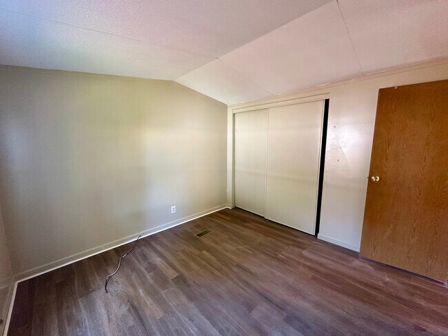 Building Photo - 315 Grubb Dr