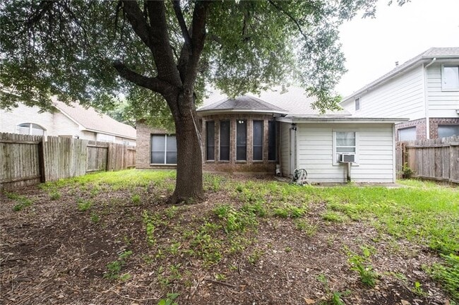 Building Photo - 13556 Anarosa Loop