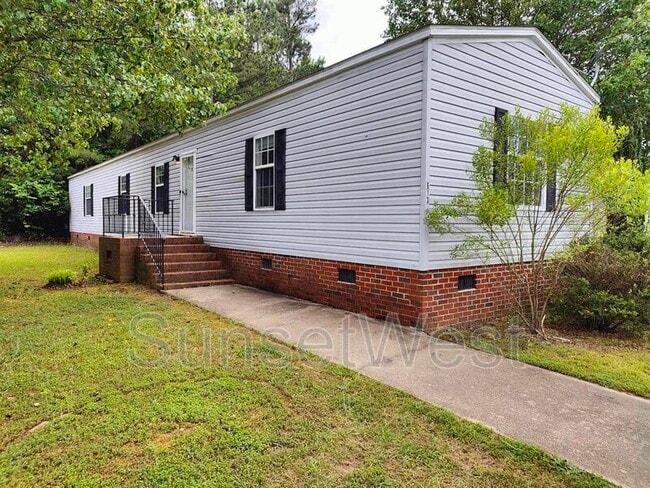 Building Photo - 613 Sunshine Dr