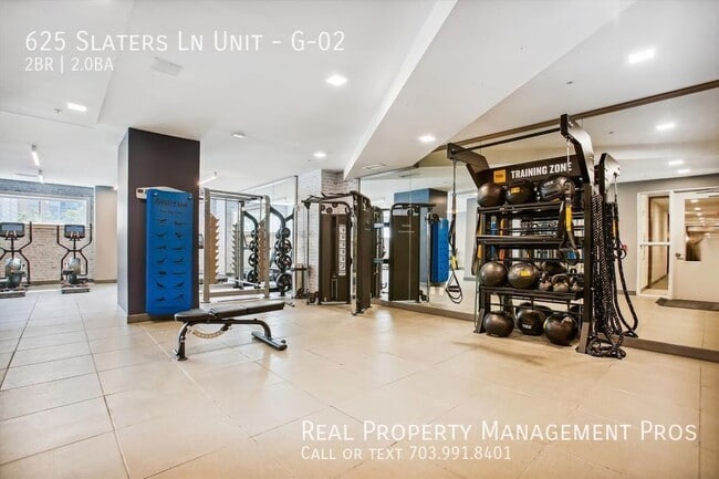 Building Photo - 625 Slaters Ln