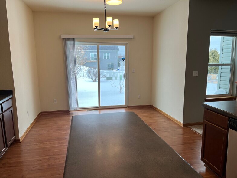 Building Photo - W1158 Meadowsweet Pass