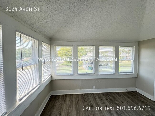 Building Photo - 3124 S Arch St