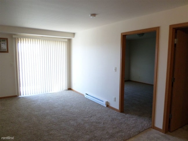 Building Photo - 2700 Hawken St