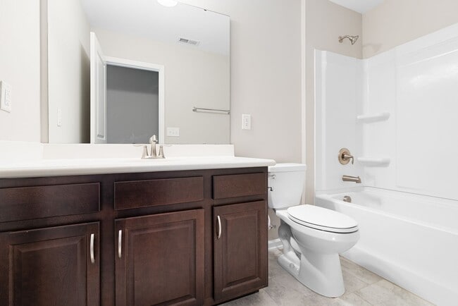 Building Photo - Beautiful 3 bedroom home on a corner lot!