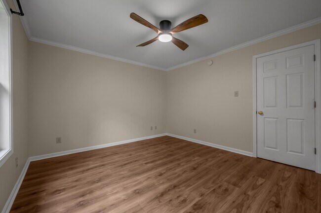 Building Photo - 2347 Stonewood Ln