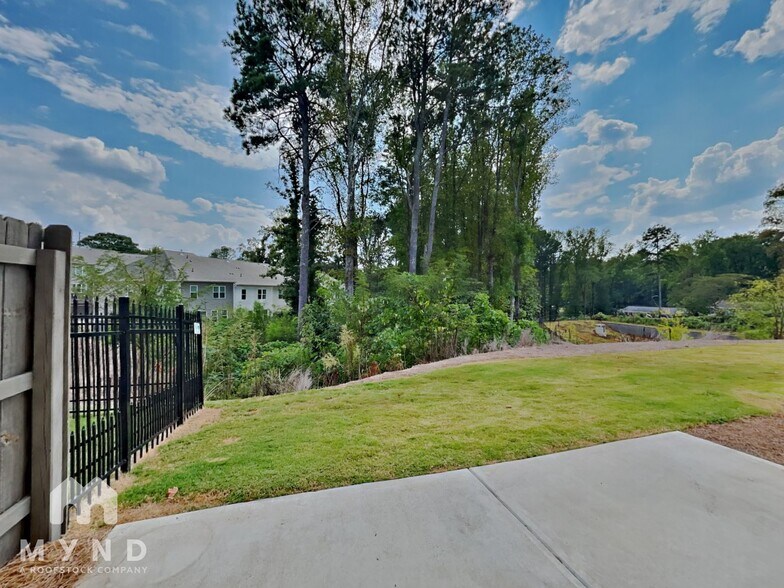 Building Photo - 1911 Allagash Ln