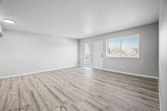 Building Photo - Ground floor remodeled 2 br unit