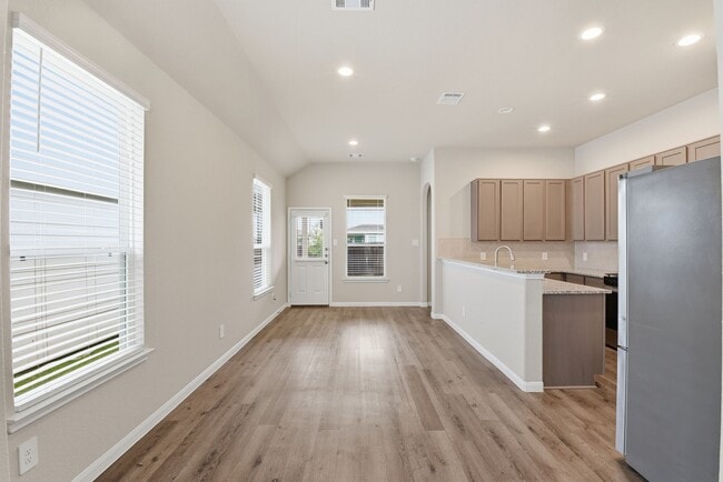 Building Photo - 2914 Lawrence Pk Ct