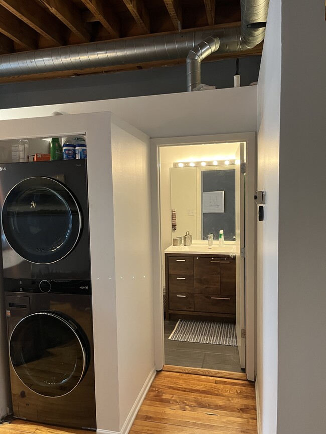 Washer/Dryer and door to bathroom - 3201 N Seminary Ave