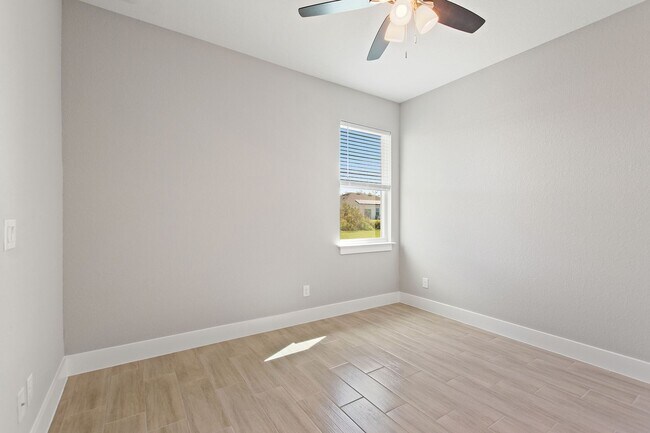 Building Photo - Deposit-Free! Modern, energy efficient hom...