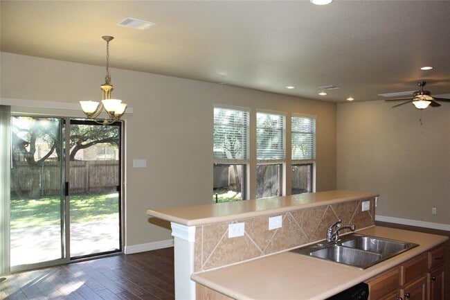Building Photo - 508 Whistlers Walk Trail