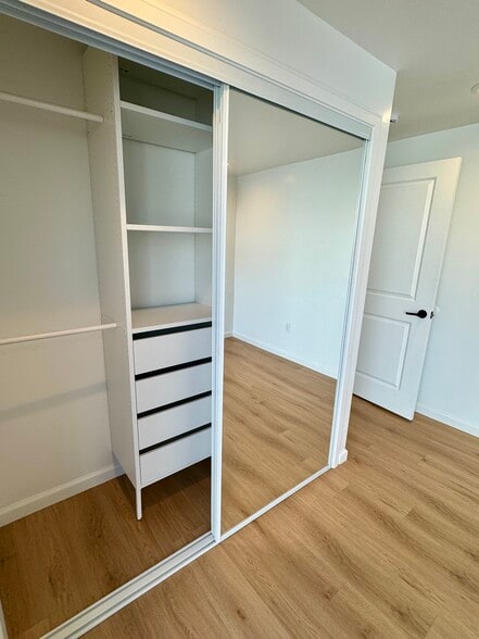 Closet - 1553 W 106th St