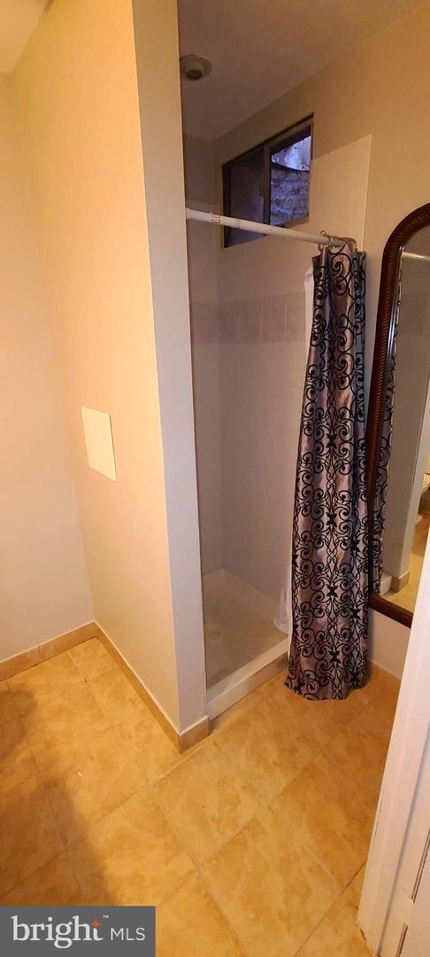 Primary Photo - 1627 Valencia Way