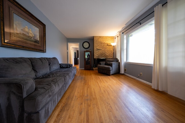 Building Photo - 8715 Boone Ct