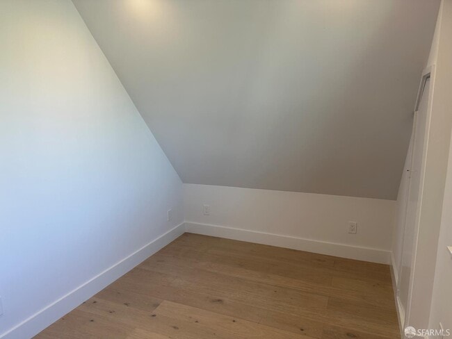 Building Photo - 2309 Divisadero St